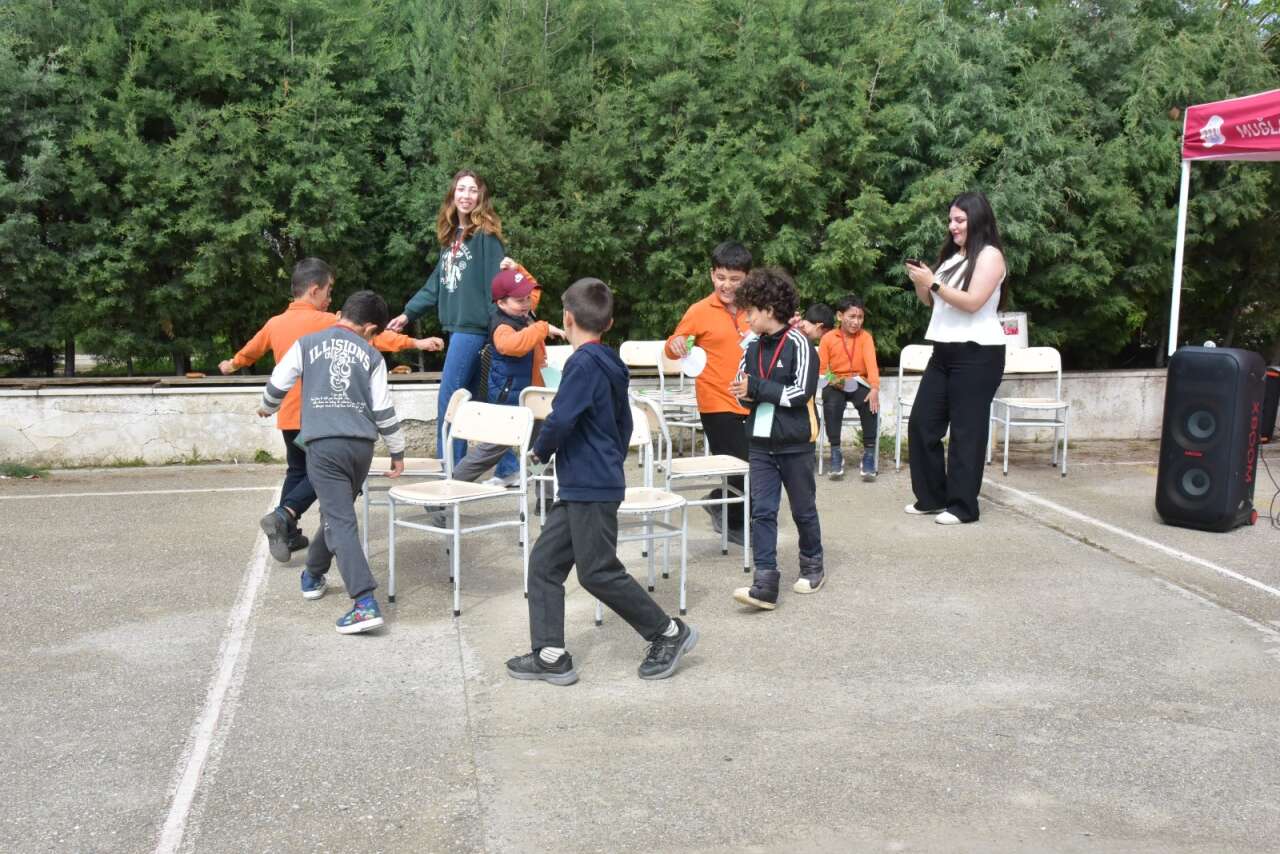 MSKÜ’den Kırsaldaki Öğrencilere Sağlık ve Eğitim Desteği 5